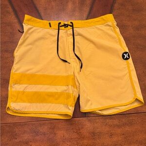 Hurley Yellow Phantom Boardshorts Size 34